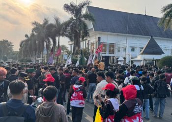 Tuntut Keadilan DBH, Aliansi Rakyat Kaltim Menduduki Samarinda