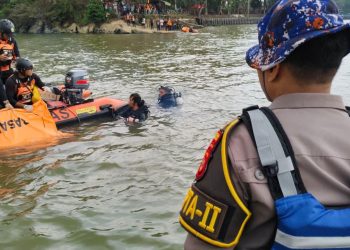 Sisir Palung Mahakam, Enam Penyelam Temukan Bocah Korban Tenggelam di Teluk Lerong