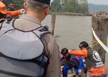 Sesosok Jasad Wanita Mengambang di Arus Mahakam, Polisi Telusuri Jejak Orang Hilang